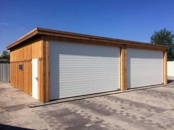 18 Holzgarage vorne